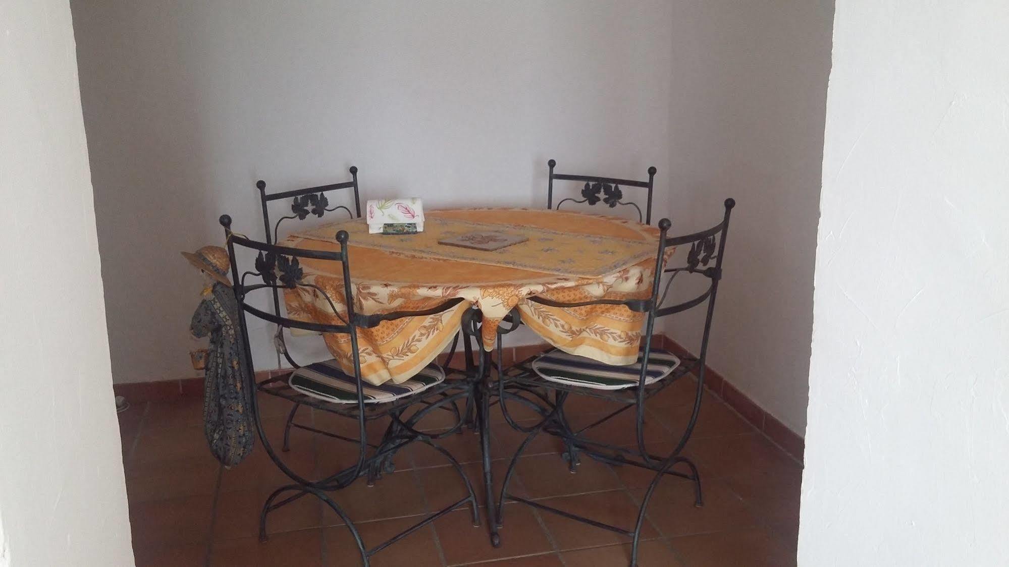 Appartement Bastide les Buis à Roquebrune-sur Argens Extérieur photo
